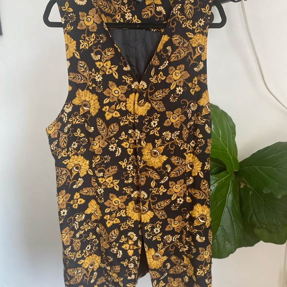 Vintage Vest flowery and beaded - Picture 2 of 8